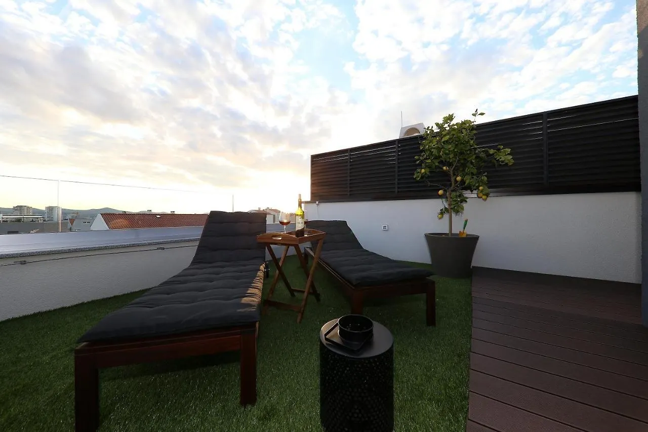 Esso Roof Terrace Apartment Zadar Kroatien